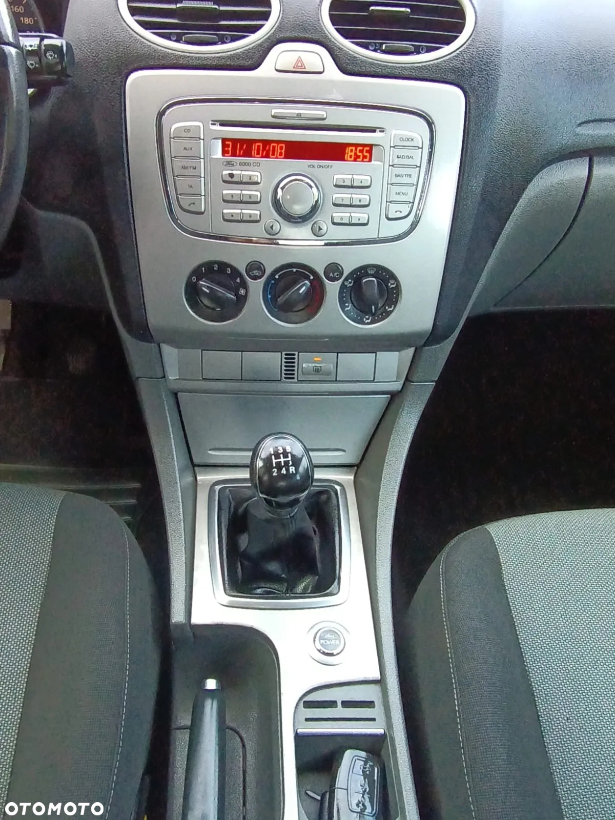 Ford Focus - 11