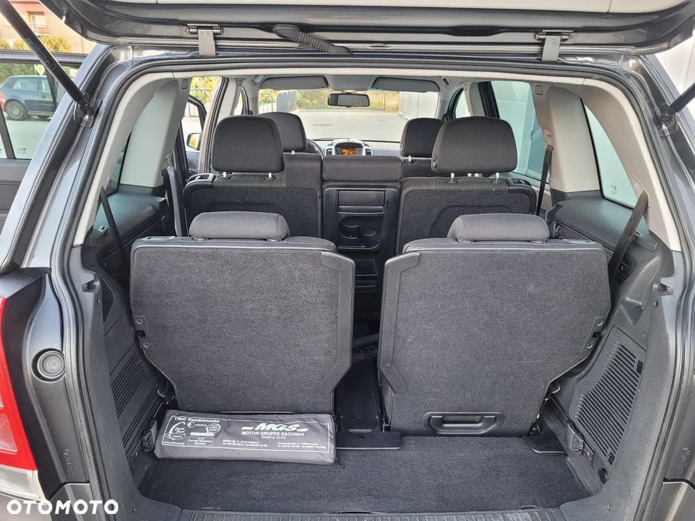 Opel Zafira 1.8 Sport - 14