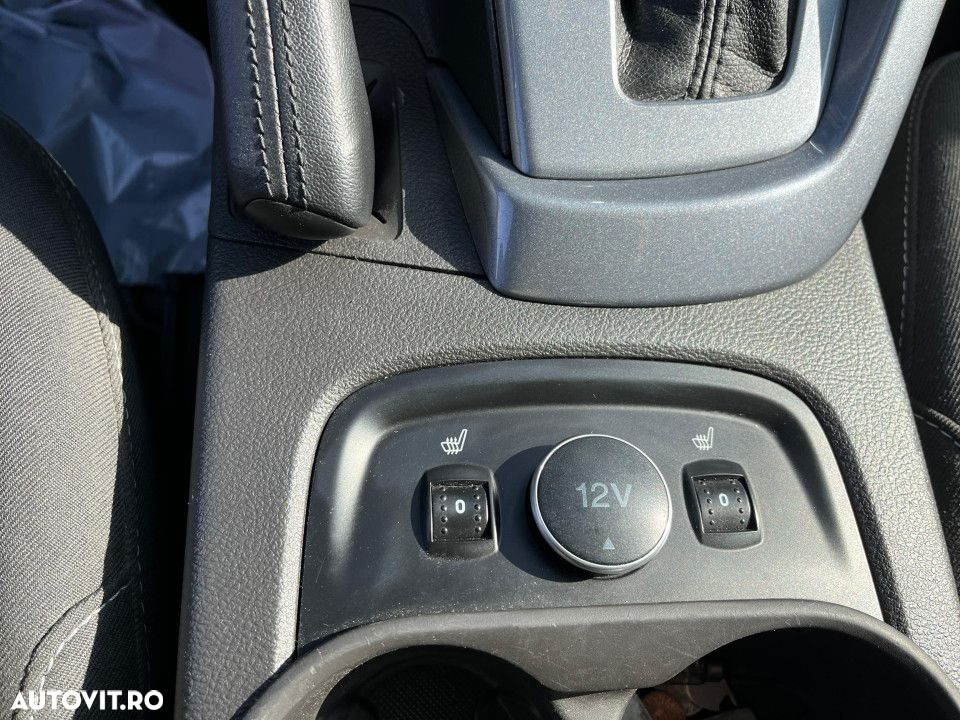 Ford Focus - 16
