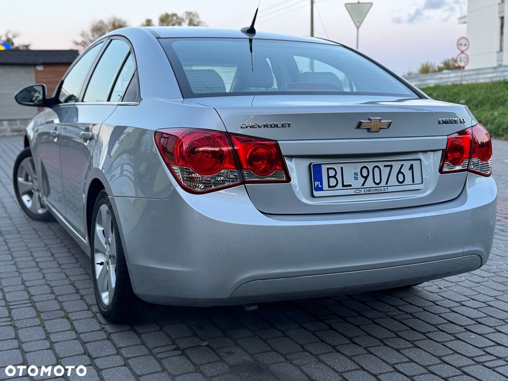 Chevrolet Cruze 1.8 LT+ - 4