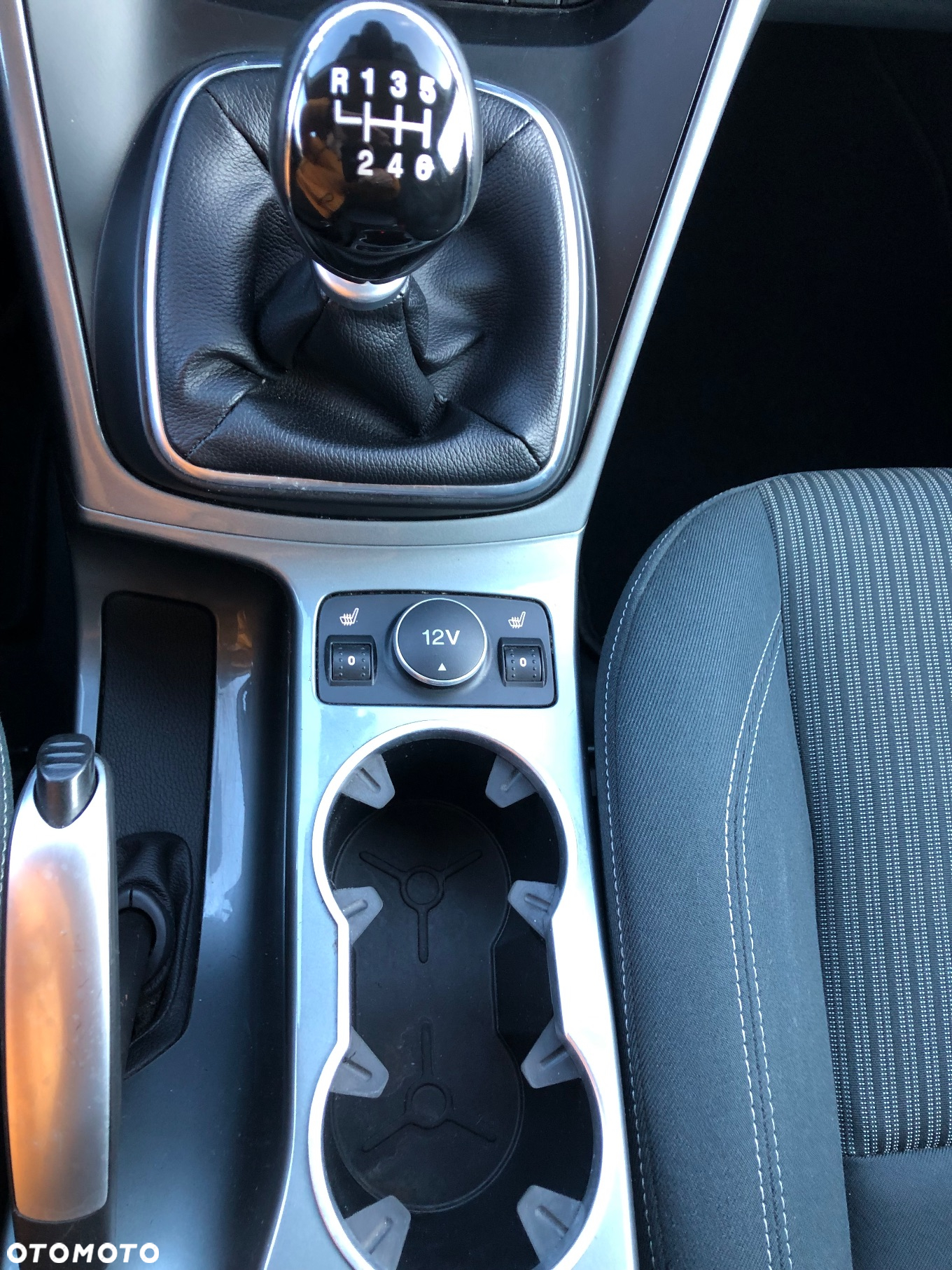 Ford Grand C-MAX - 23