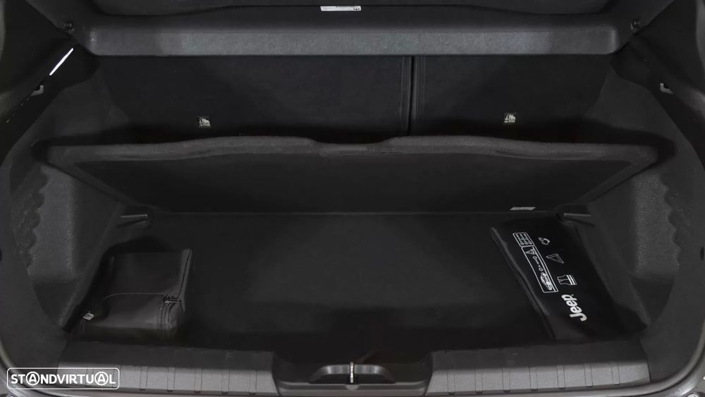 Jeep Avenger 1.2 GSE T3 Altitude - 8