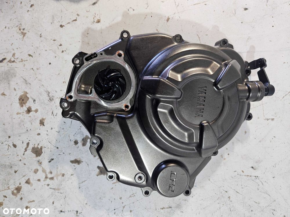 YAMAHA MT 07 Dekiel sprzęgła obudowa silnika