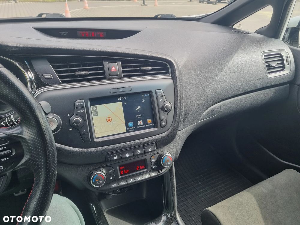 Kia Ceed 1.6 T-GDI GT-Track - 26
