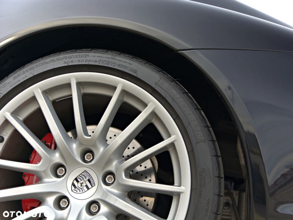 Porsche 911 Carrera 4 S Tiptronic - 5