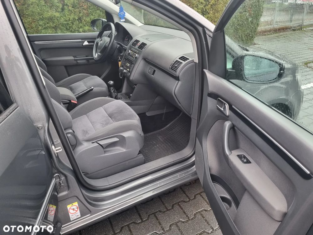 Volkswagen Touran 1.4 TSI Highline - 22