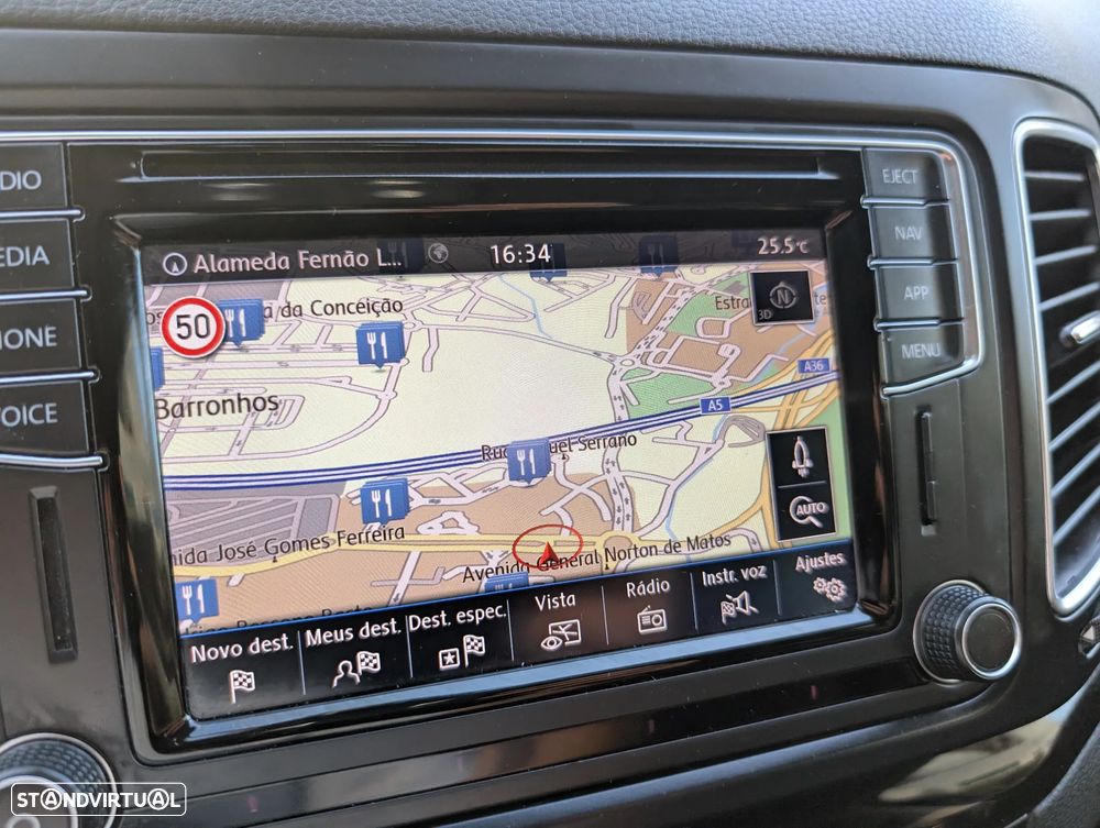 VW Sharan 2.0 TDI Confortline DSG - 21