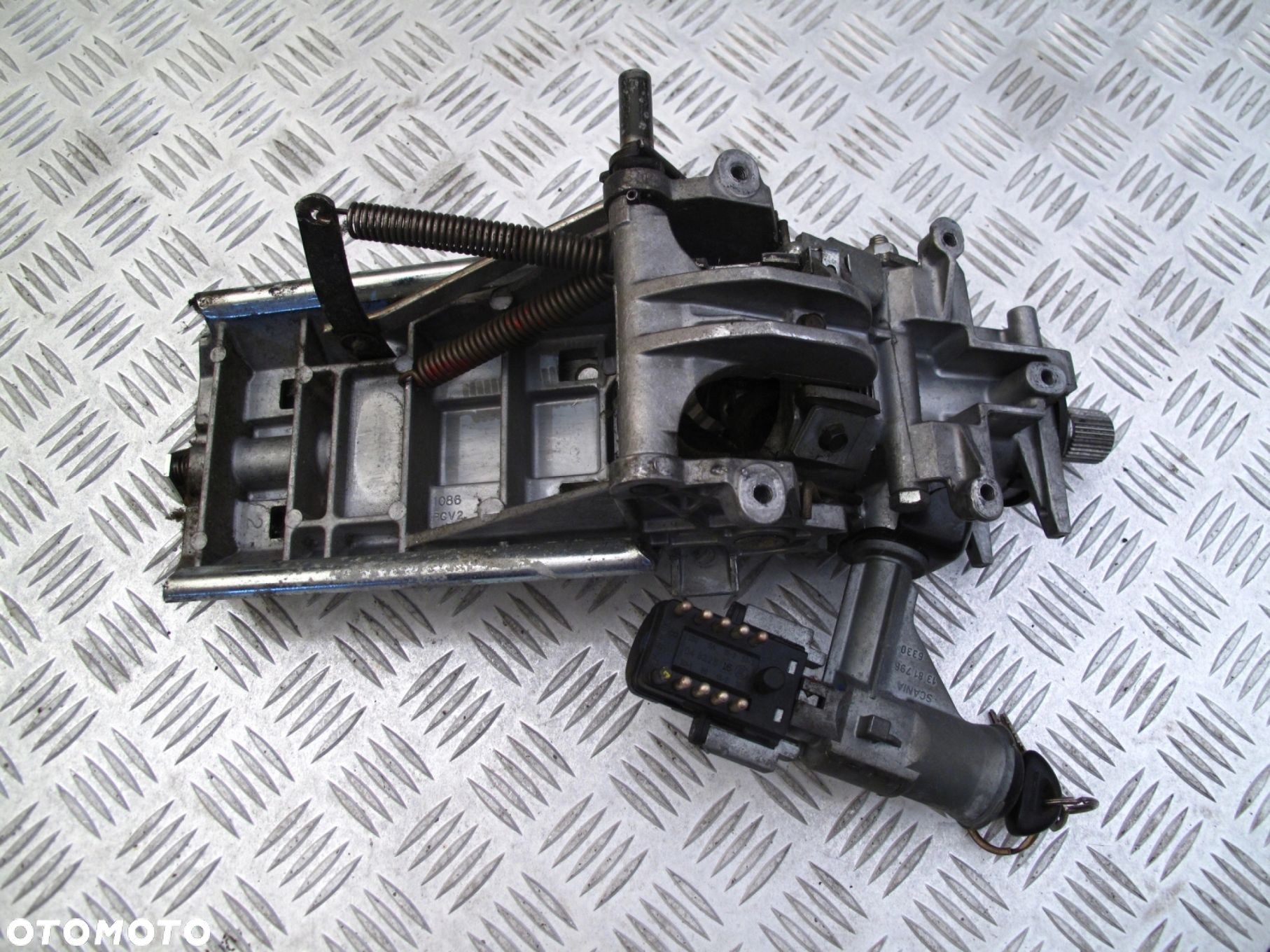 STACYJKA Z KLUCZYKIEM Z MECHANIZMEM SCANIA 4 - 2
