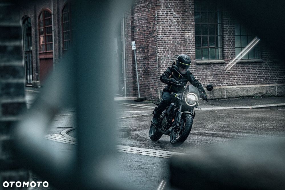 Husqvarna Svartpilen - 10