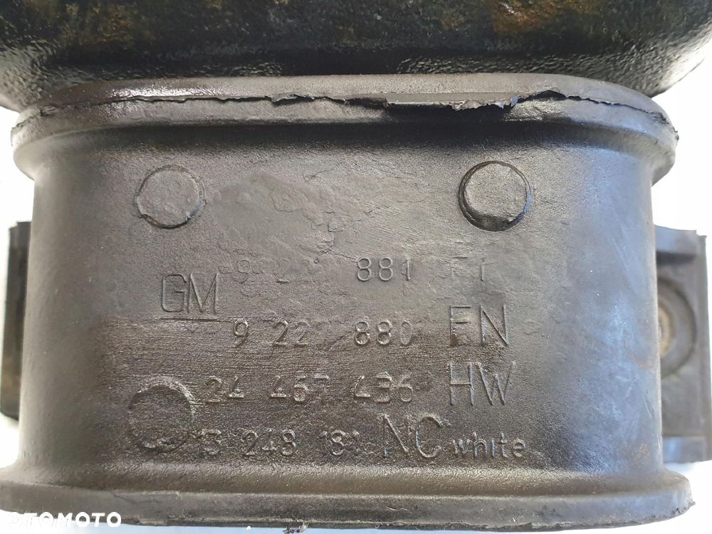 Opel Meriva A OPC 1.6 T turbo PODUSZKA SILNIKA - 7