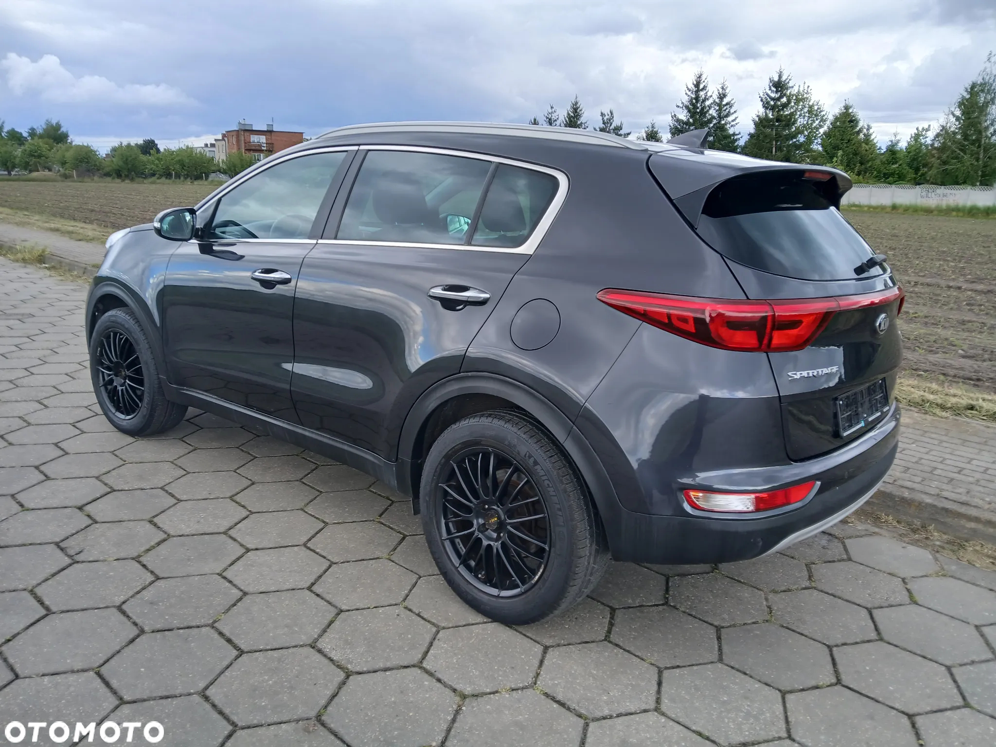 Kia Sportage 1.6 GDI 2WD Dream-Team Edition - 16