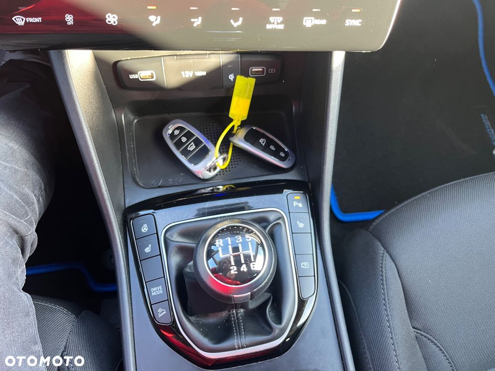 Hyundai Tucson 1.6 T-GDi Comfort 2WD - 24