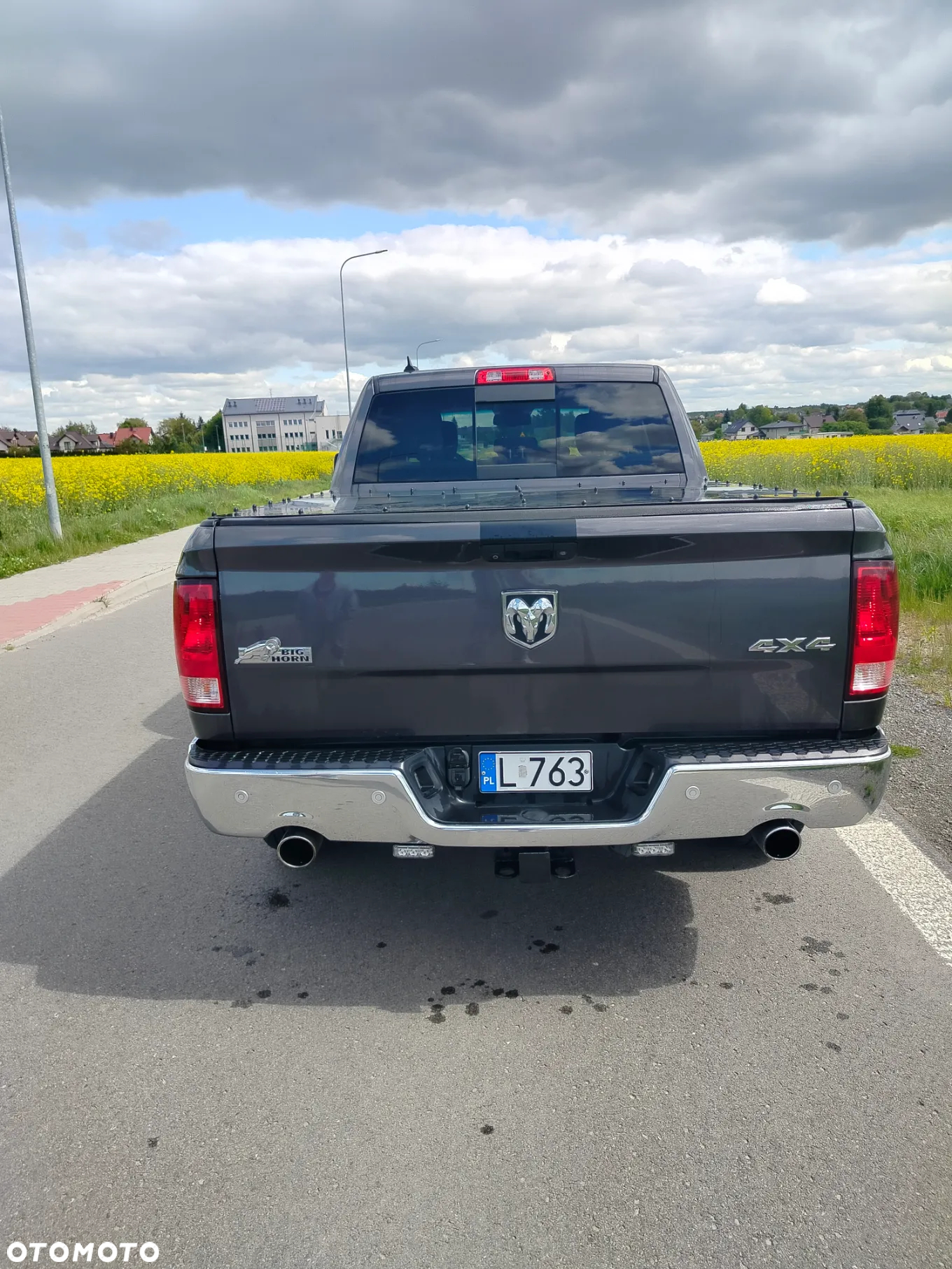 Dodge RAM 1500 5.7 4x4 - 5