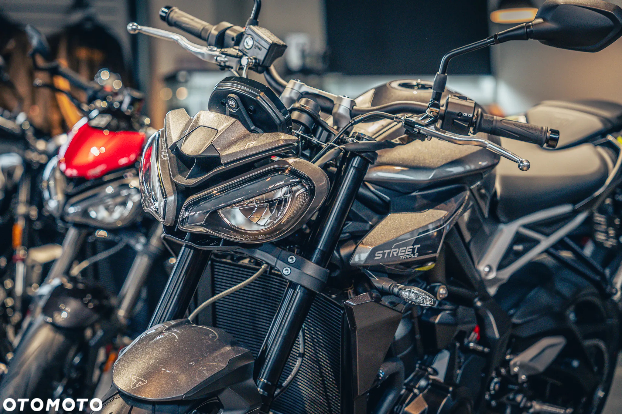 Triumph Street Triple - 9
