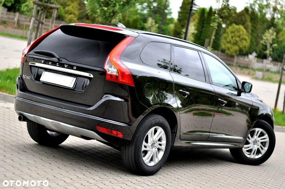 Volvo XC 60 D3 Momentum - 4