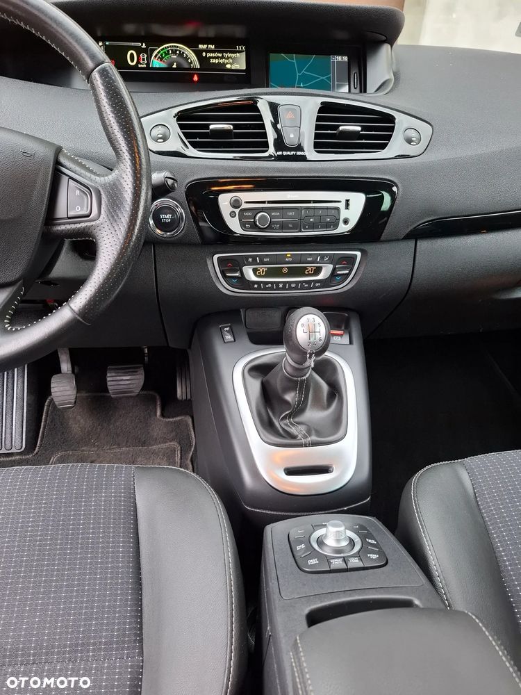 Renault Scenic - 11