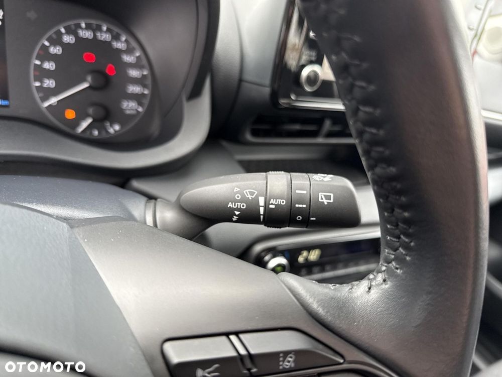 Toyota Yaris Hybrid 1.5 Comfort - 23