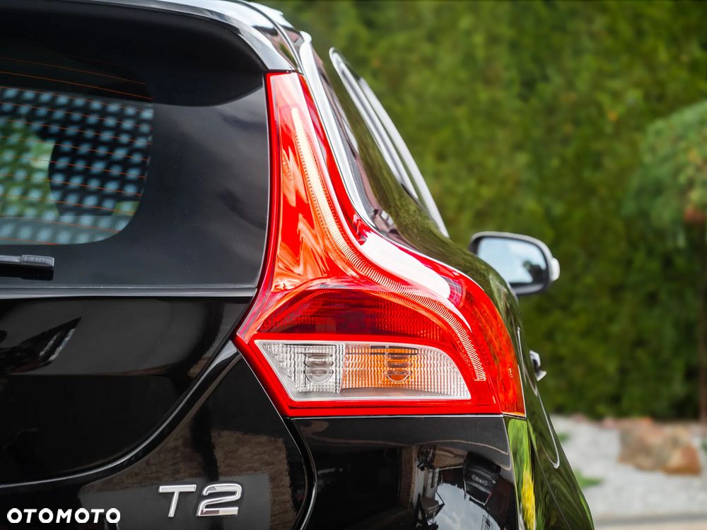 Volvo V40 T2 Drive-E Momentum - 34