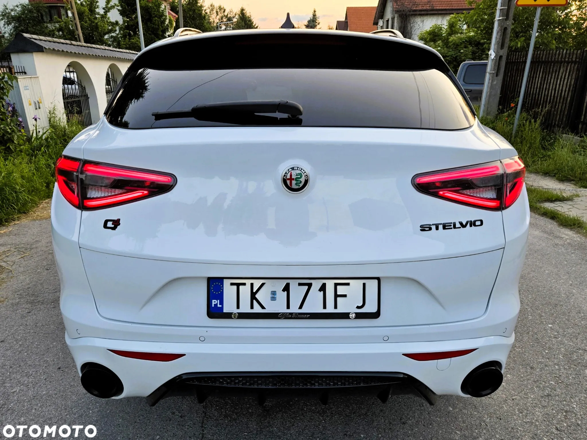 Alfa Romeo Stelvio 2.0 Turbo 16V AT8-Q4 Veloce Ti - 5