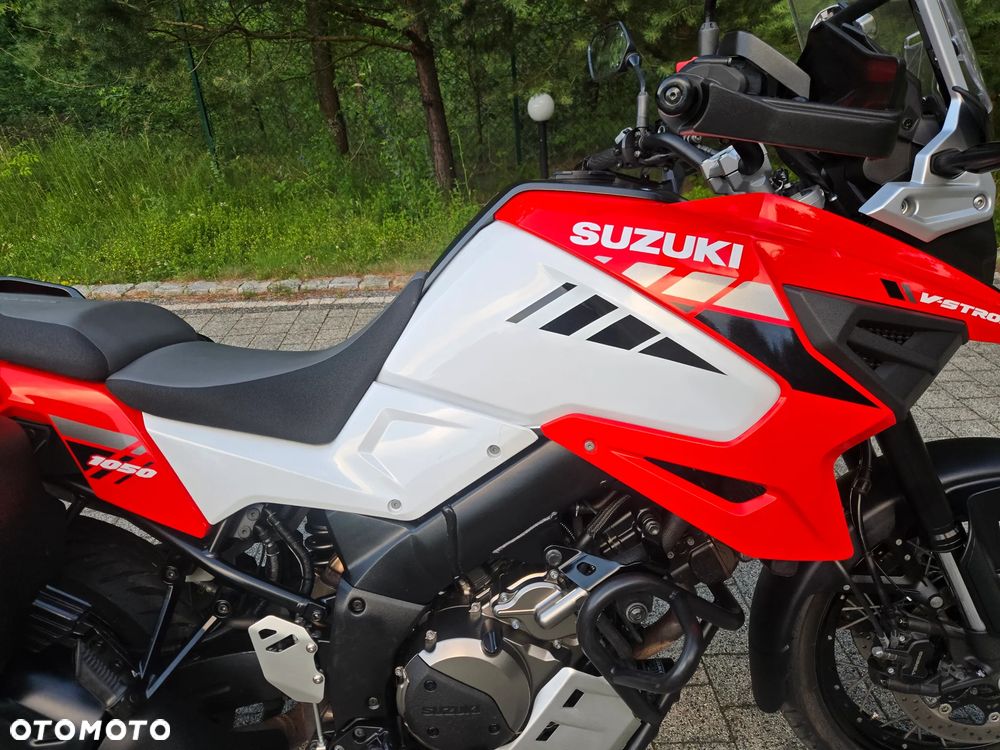 Suzuki V-STROM - 29