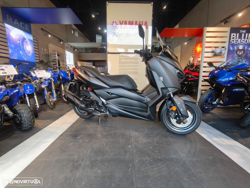 Yamaha X-Max 125 - 1