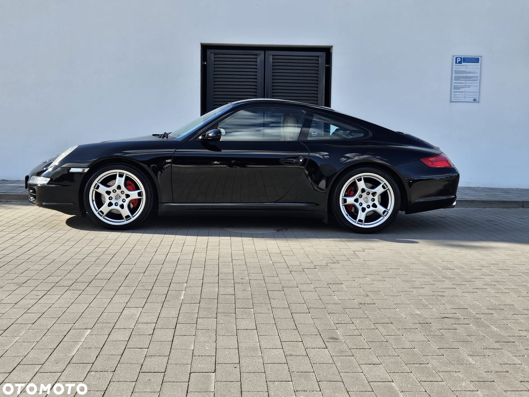 Porsche 911 Carrera 4S - 4