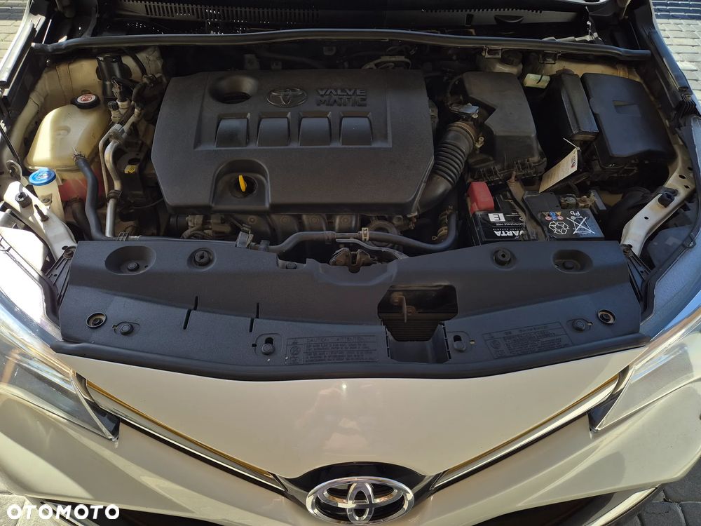 Toyota Avensis 1.8 Selection MS - 5