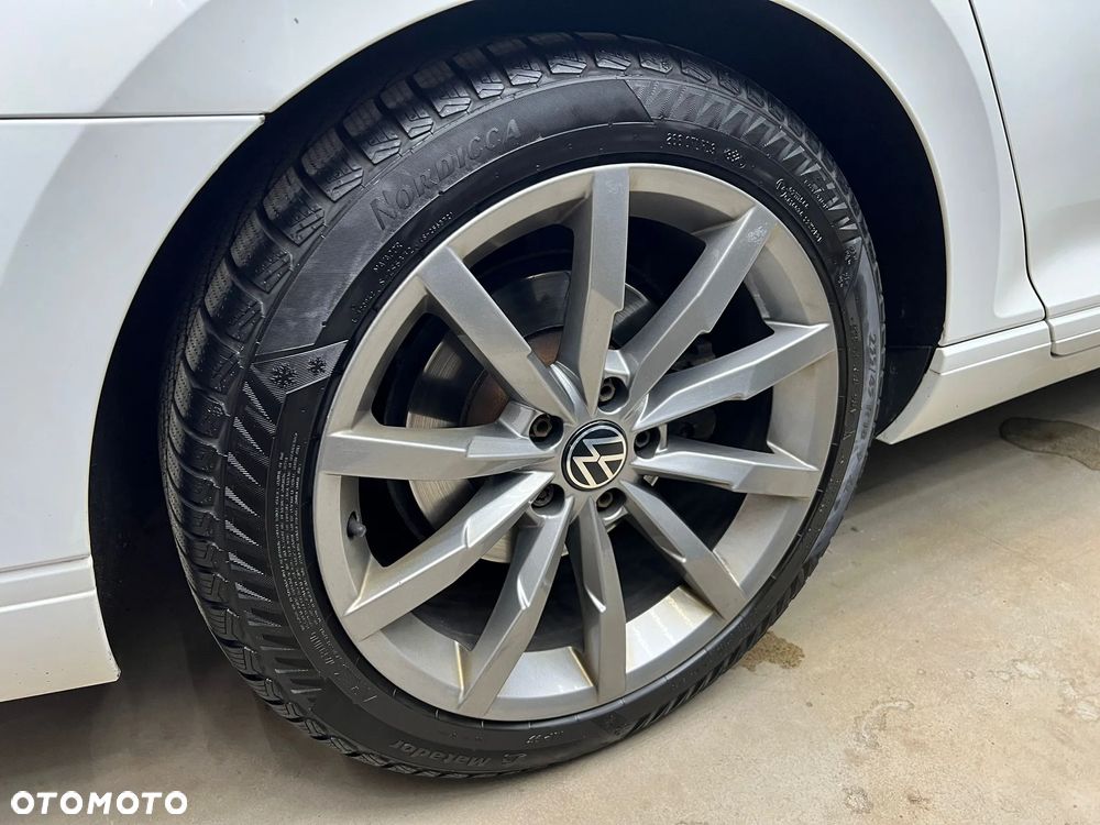 Volkswagen Passat - 9