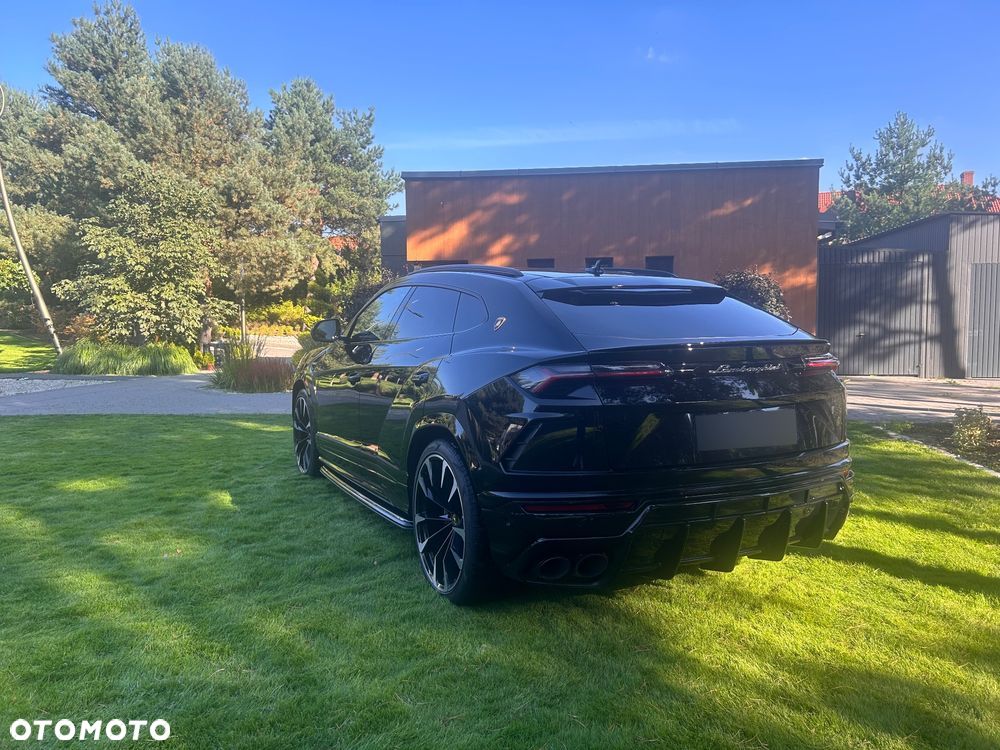 Lamborghini Urus - 5