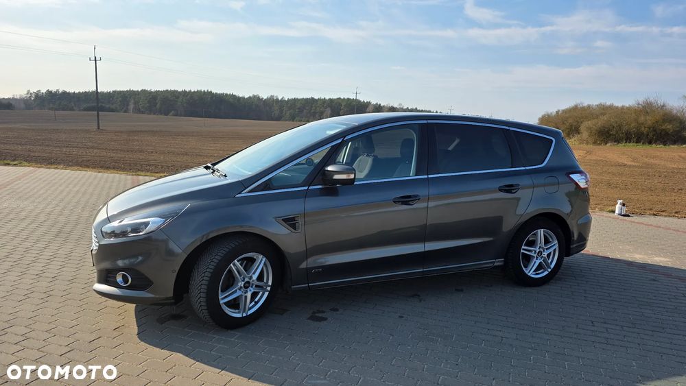 Ford S-Max - 9