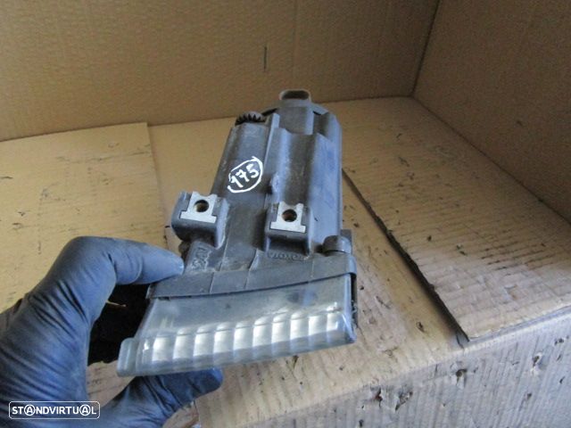 Farol Nevoeiro FARNEV175 LEXUS IS200 2002 USADO FD KOITO - 3