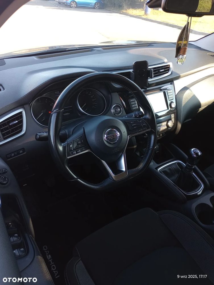 Nissan Qashqai 1.3 DIG-T N-CONNECTA - 9