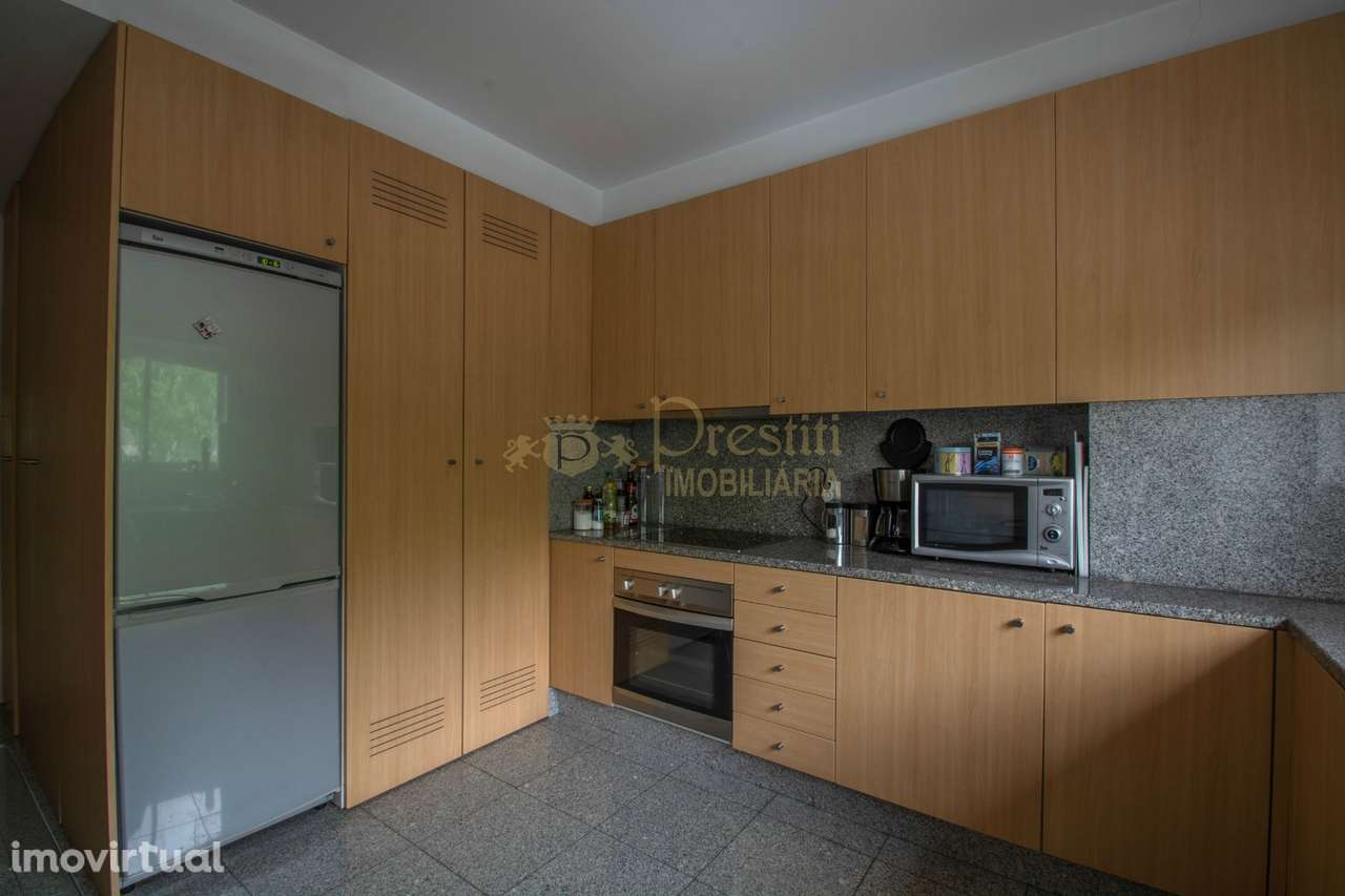 Apartamento T2 para Arrendar na Cidade de Guimarães - Grande imagem: 4/13