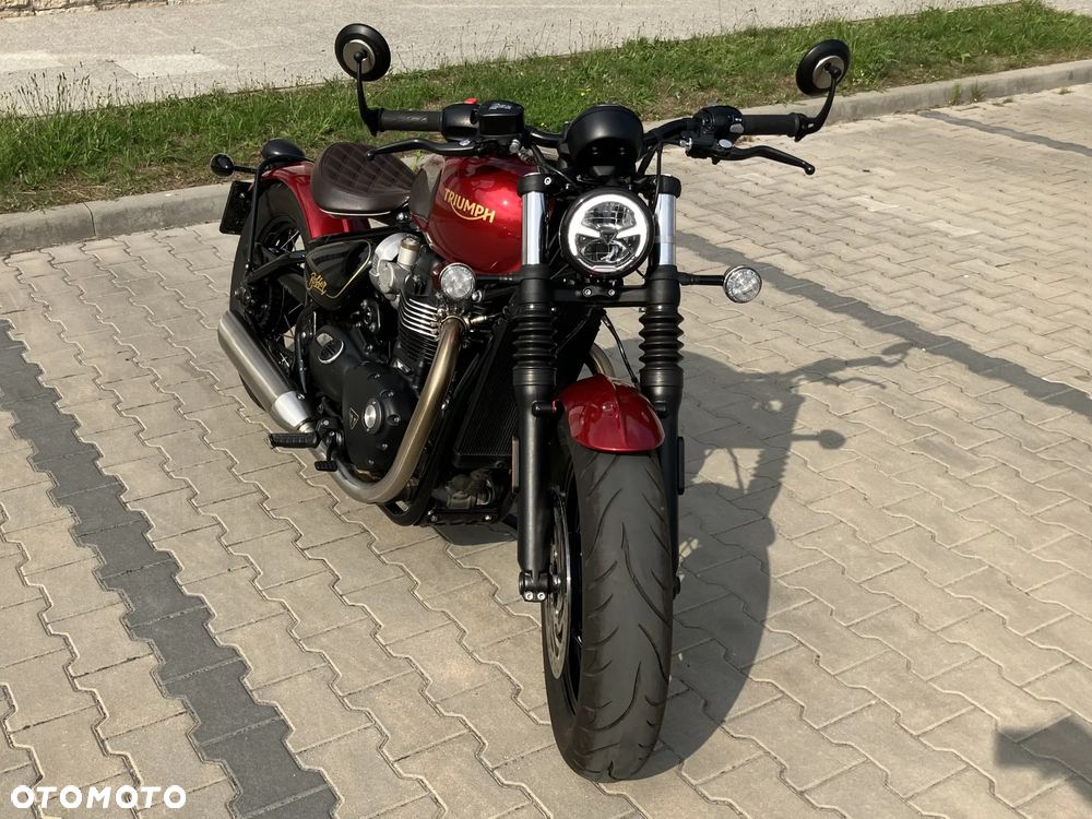 Triumph Bonneville Bobber - 8