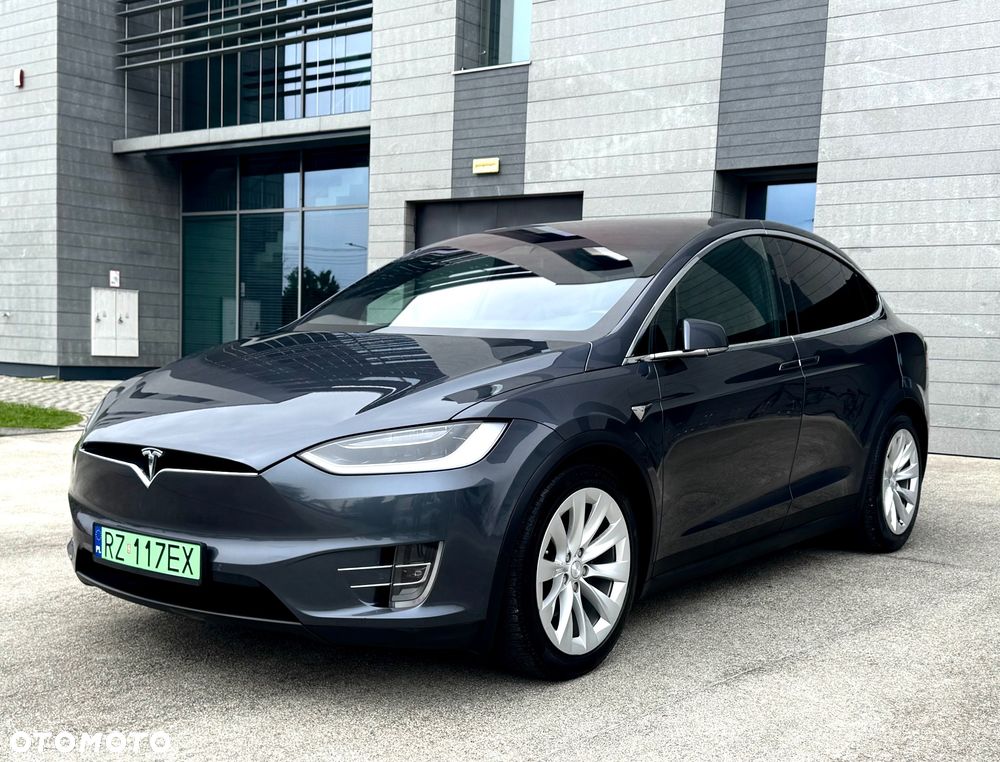Tesla Model X Long Range Plus - 11