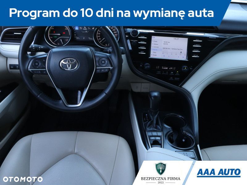Toyota Camry - 9