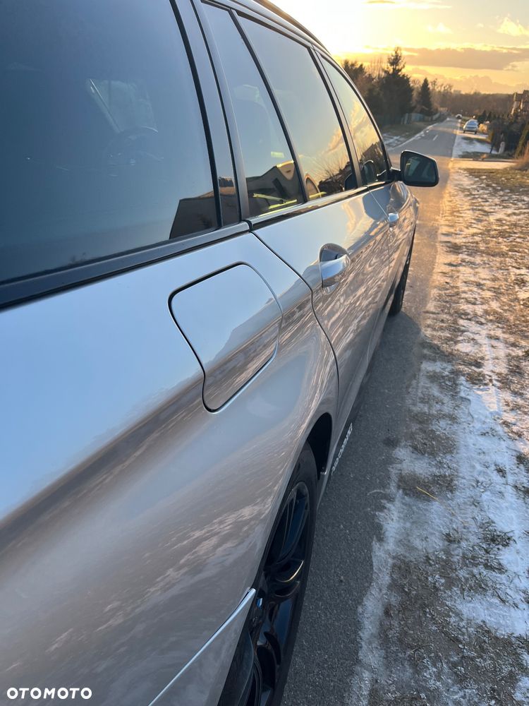 BMW Seria 5 525d xDrive Sport-Aut - 6