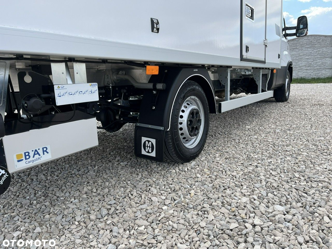 Mercedes-Benz Sprinter - 13
