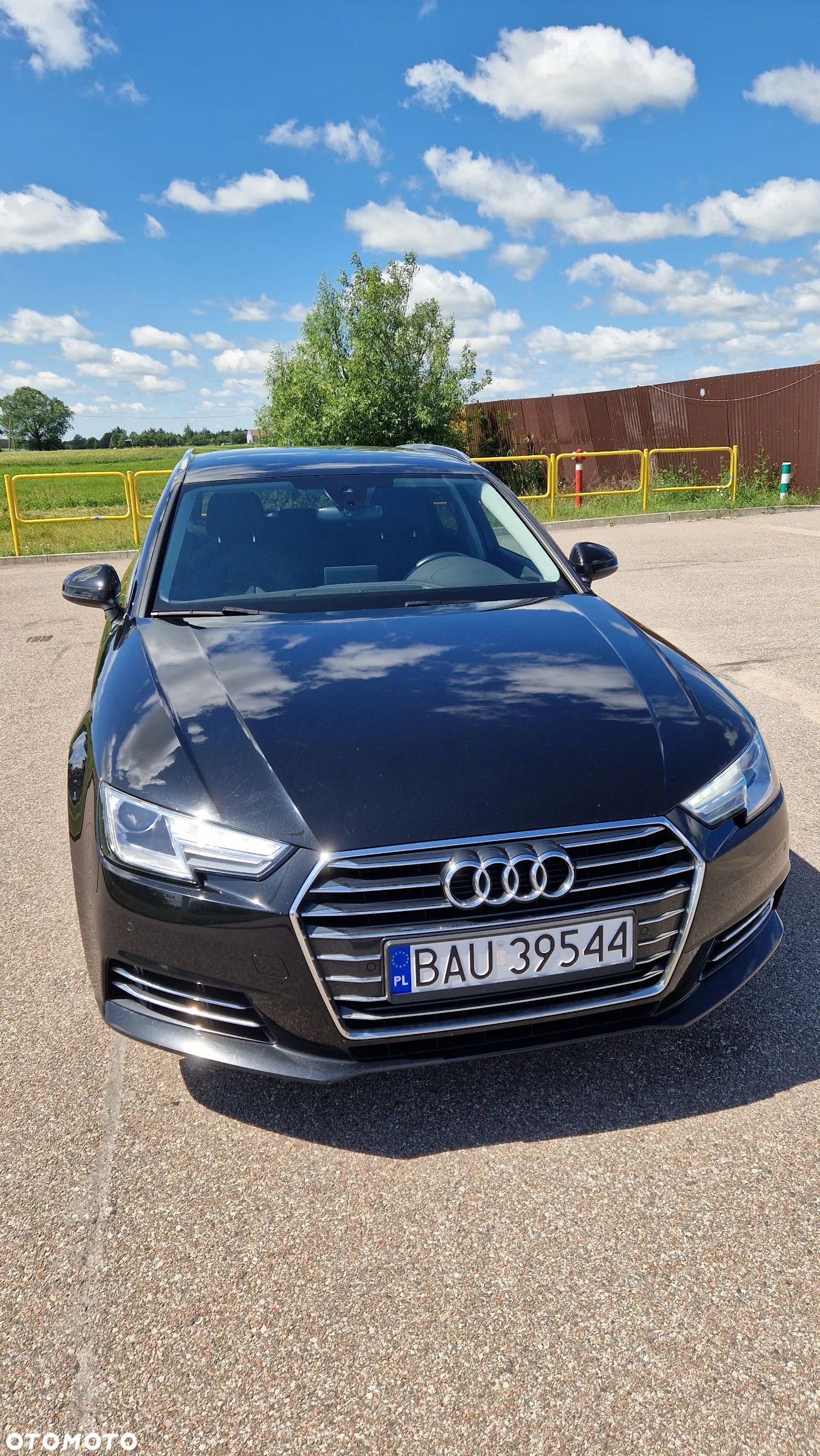 Audi A4 2.0 TDI S tronic - 1