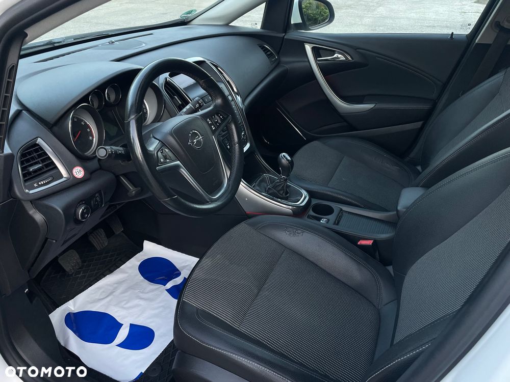 Opel Astra 1.4 Turbo Exklusiv - 7