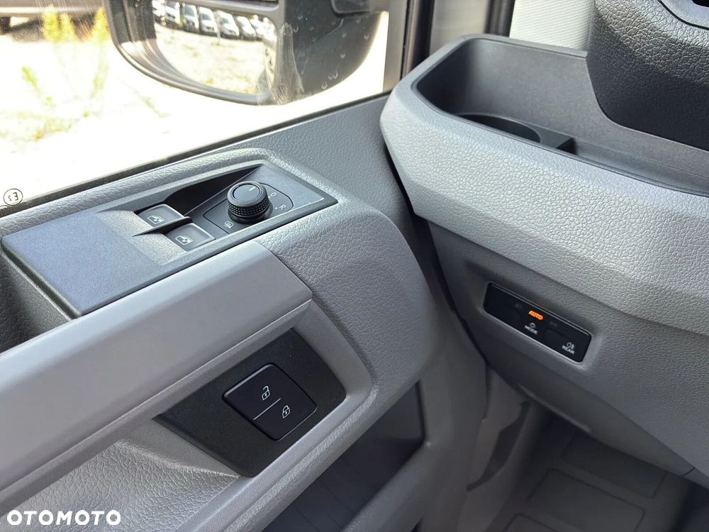 Volkswagen Crafter 35 Furgon LONG/Automat/L5H3, 2.0BiTDI 177KM, 4490mm, Wysoki dach, r.o. 4490 - 24