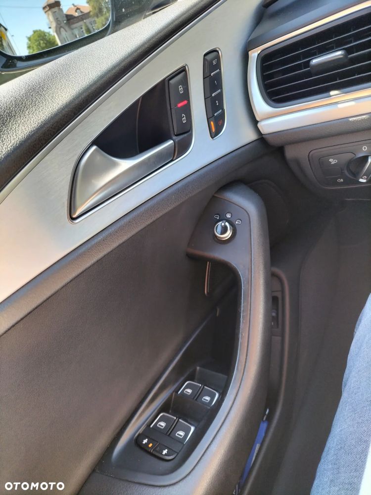 Audi A6 Avant 3.0 TDI DPF quattro S tronic - 14