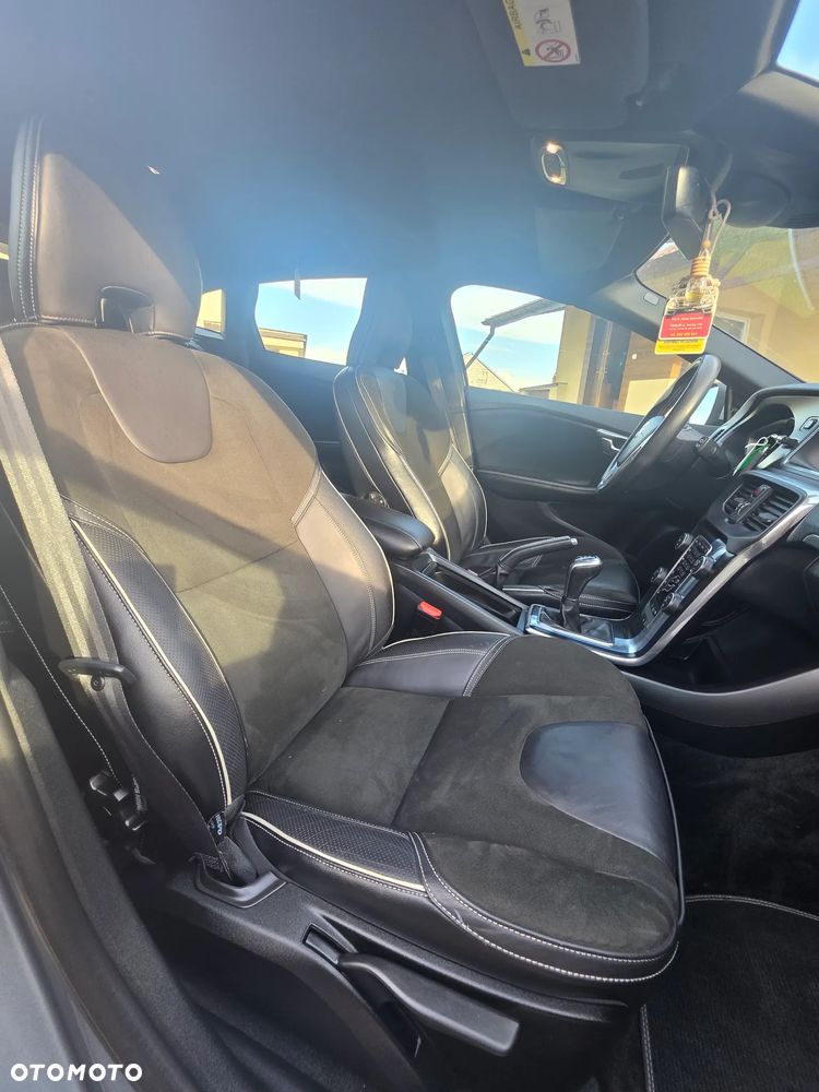 Volvo V40 D2 Drive-E R-Design Momentum - 7