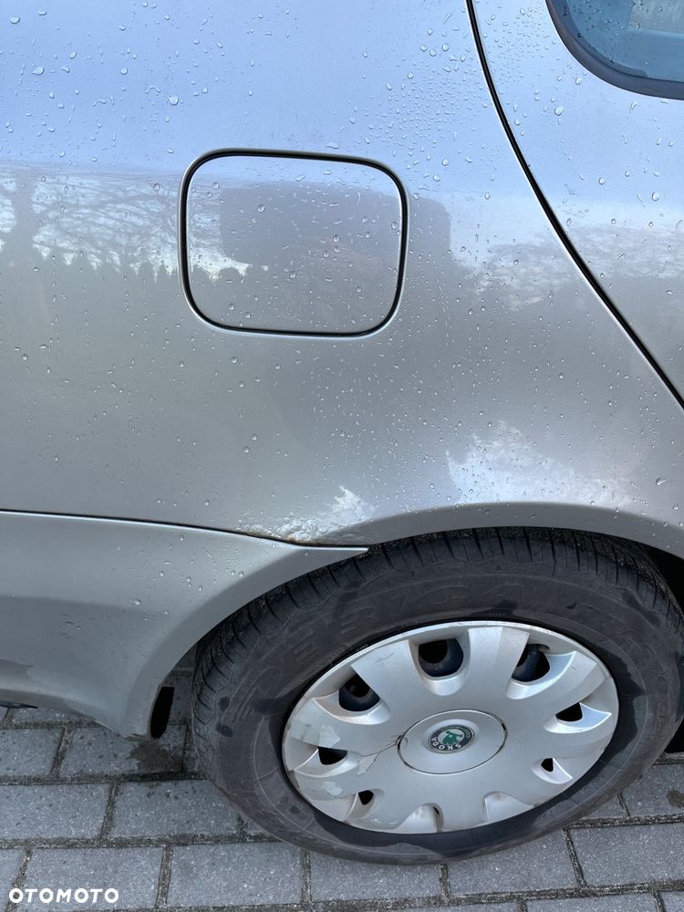 Skoda Octavia 1.6 - 12