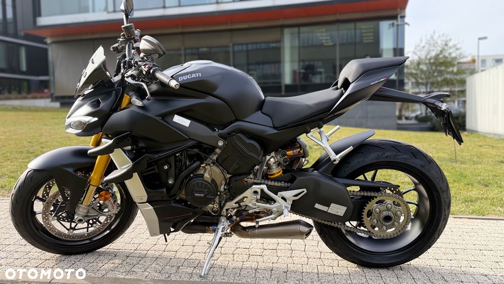 Ducati Streetfighter V4 - 1