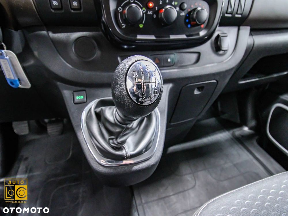 Renault Trafic - 25