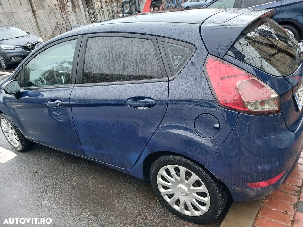 Ford Fiesta 1.5 TDCi DPF Titanium - 8
