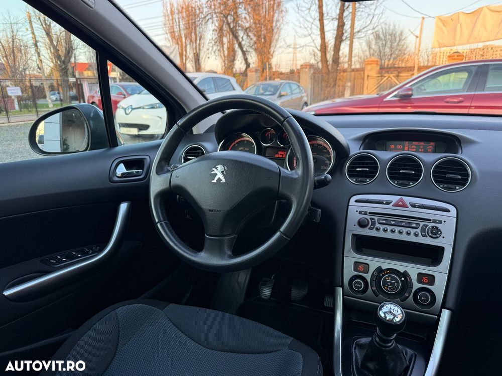 Peugeot 308 HDi FAP 150 Family - 13