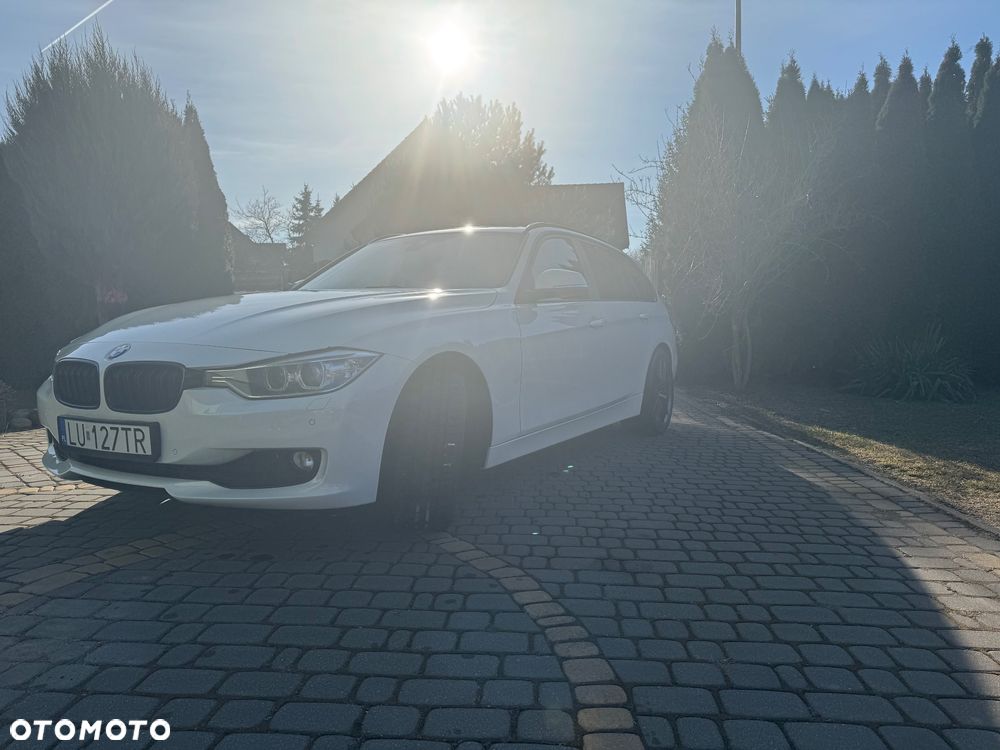 BMW Seria 3 320d - 12