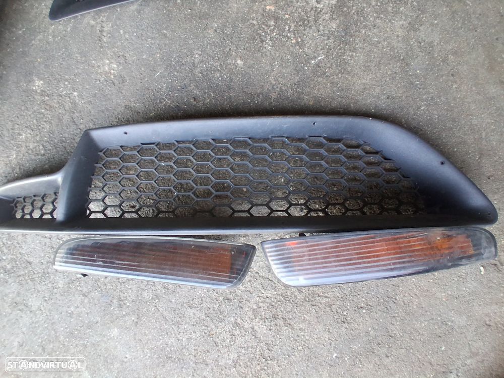 Grelhas de para-choques Alfa Romeo GT - 9